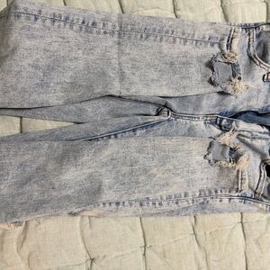 American Eagle Outfitters Light Blue Distressed Boyfriend Jeans